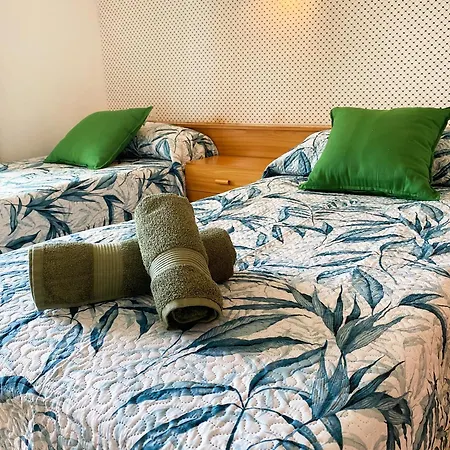 Con Piscina En La Playa De Fenals Appartement