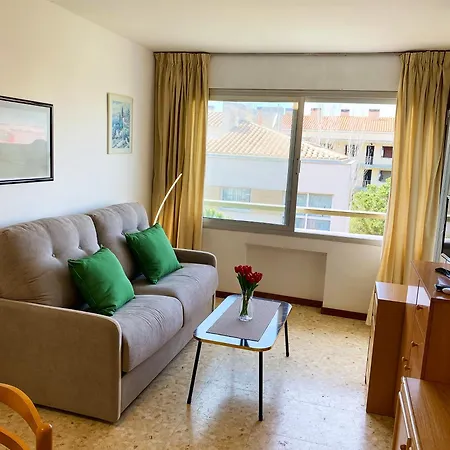 Con Piscina En La Playa De Fenals Appartement